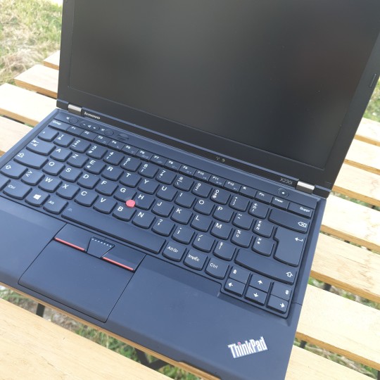 Lenovo Thinkpad - 12 pouces - Linux
