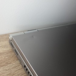 HP EliteBook - 15 pouces - Linux