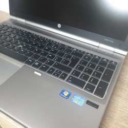 HP EliteBook - 15 pouces - Linux