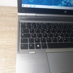 HP EliteBook - 15 pouces - Linux